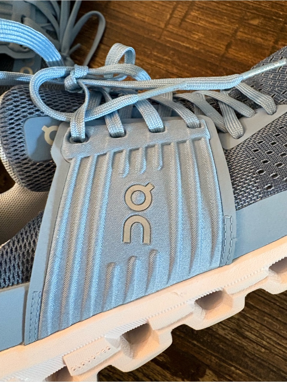 On Running Cloudswift Sneakers Women 9 Blue Lake Sky CloudTec Running - Picture 8 of 11